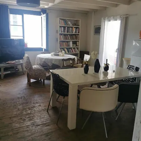 Alojamento de Acomodação e Pequeno-almoço D'hôtes Chez Valérie 3*