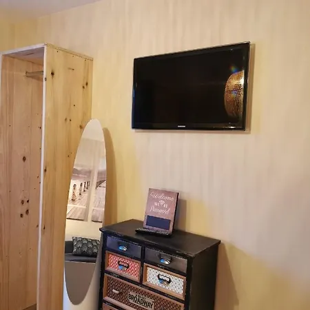 D'hotes Chez Valerie Frühstückspension *