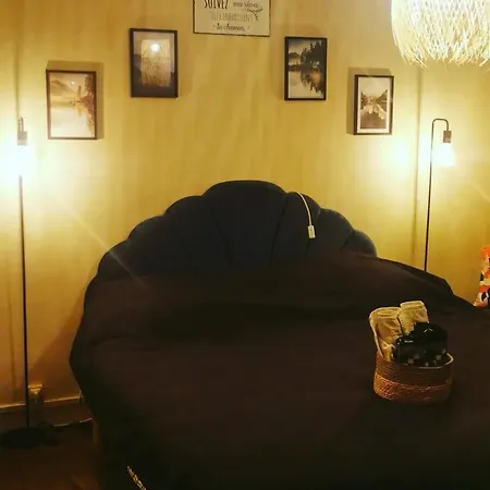 Bed and Breakfast D'hotes Chez Valerie Garage Motos Et Velos